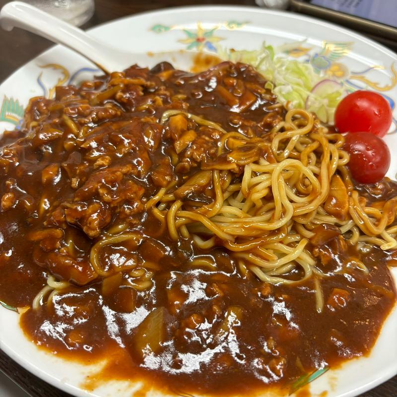 ジャージャー麺(北京 （ペキン）)