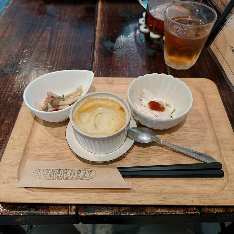 セットの小鉢3種盛り(ボッコカリー)