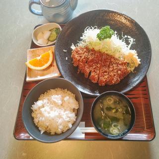 ロースカツ定食(とんかつ篭森)