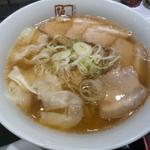 ワンタンメン(喜多方ラーメン 坂内 天神大名店)