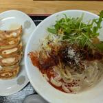 金胡麻味噌担々麺(担々麺の店　まるたん)