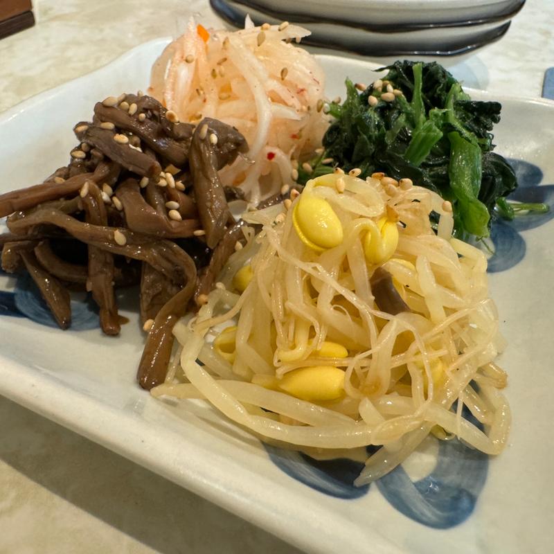 ナムル盛り合わせ(焼肉ハウス三宝 牛込神楽坂)