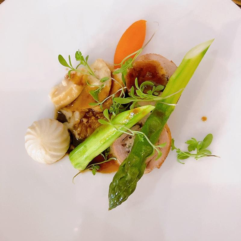 ホロホロ鳥のバロティーヌ（ランチコース）(バラックシュシュ)