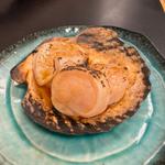 ホタテ焼き(鮨処 つきじや)