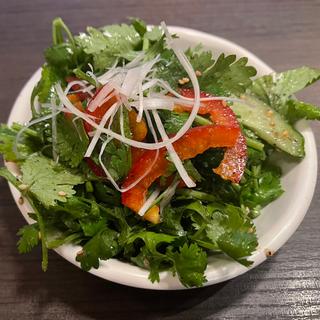 パクチーサラダ(焼肉スタミナ苑 月島店（YAKINIKU SUTAMINAEN TSUKISHIMA）)