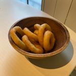 ビール衣のオニオンリング(アロハピザ)