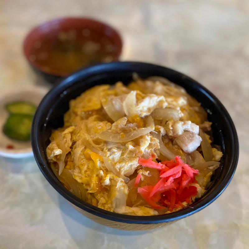 親子丼(マルカンビル大食堂)