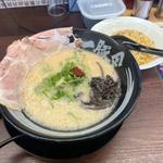 屋台豚骨ラーメン(一豚舎 枚方店)
