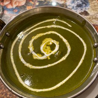 ほうれん草チキンカレー(クマリ 本店 )