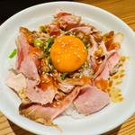 ミニロースポーク丼(麺通 伊武記)