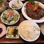 角煮定食(えちごやきゅーぴー)