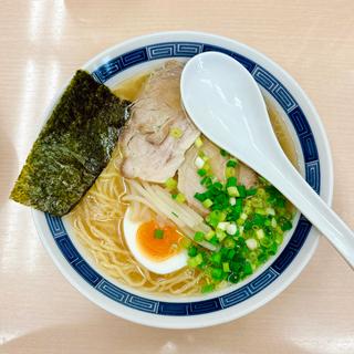 塩とんこつラーメン(並)(八作 （はっさく）)