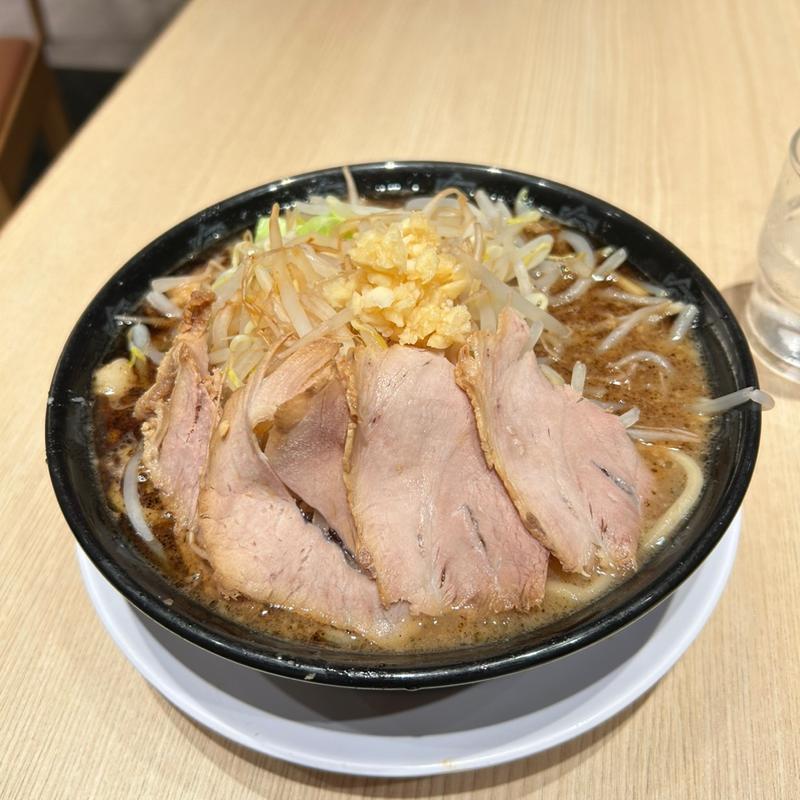 豚郎ラーメン(俺式 純 東京駅店)