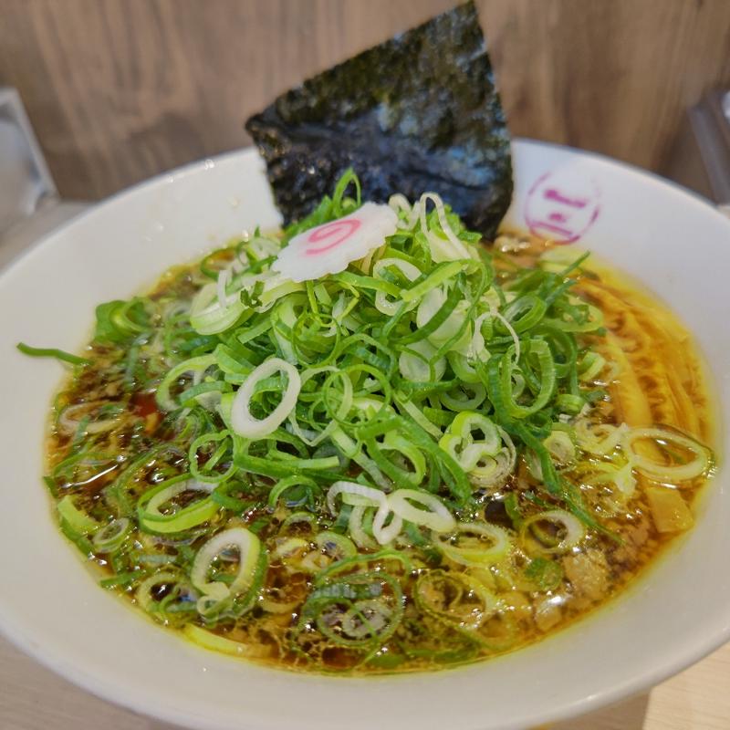 生姜醤油葱増しそば(横浜中華そば 維新商店 みなとみらい店)