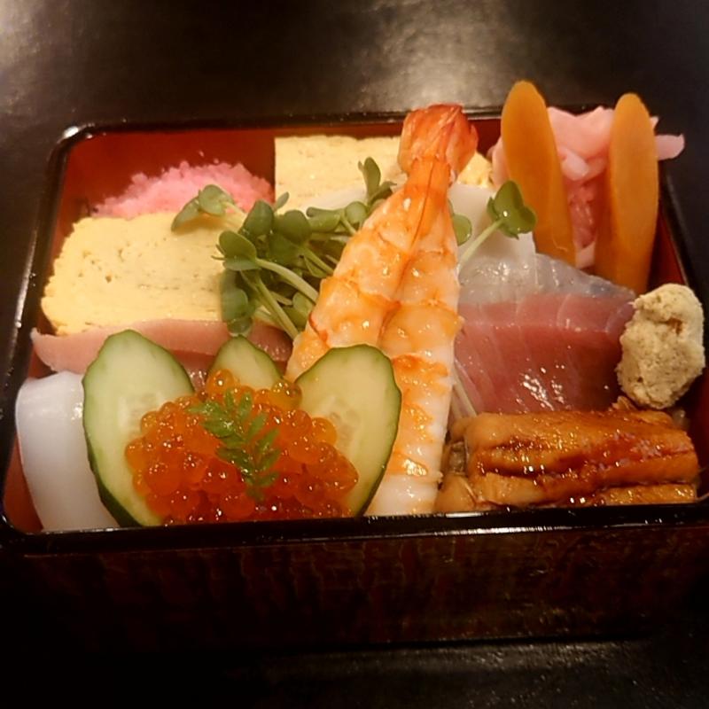 ちらし鮨 松(たぬき鮨)