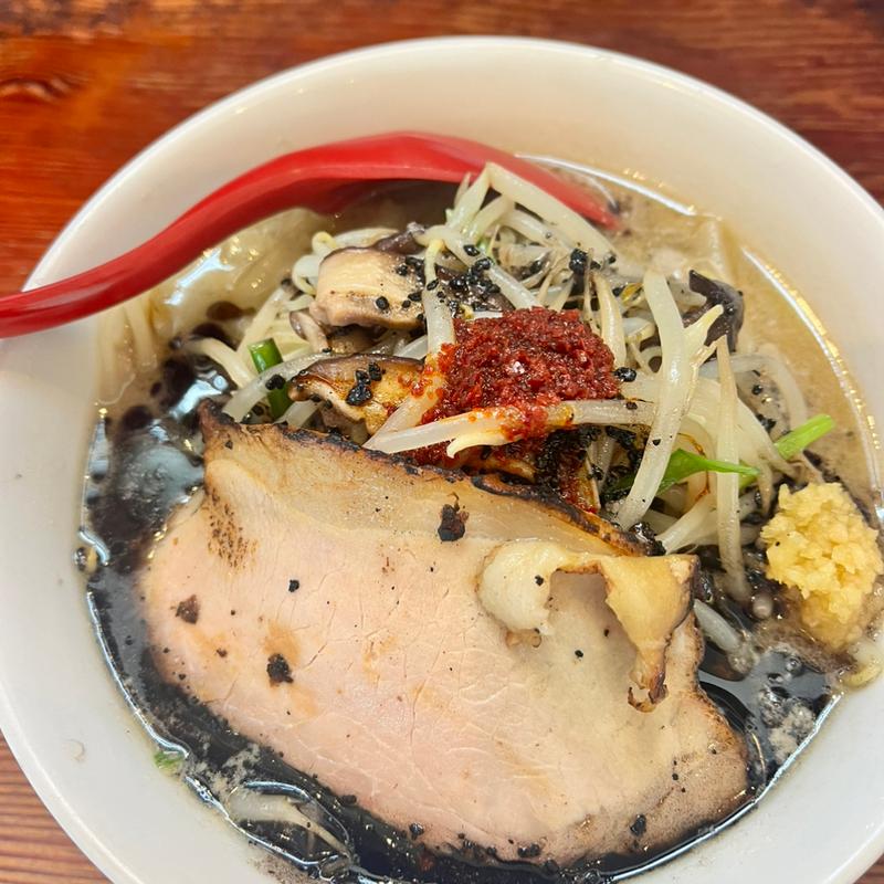 虎黒タンメン(麺や燦虎)