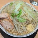 大ラーメン ニンニク野菜(ラーメン豚山　五反田店)