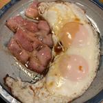 ベーコンエッグ(大露路)