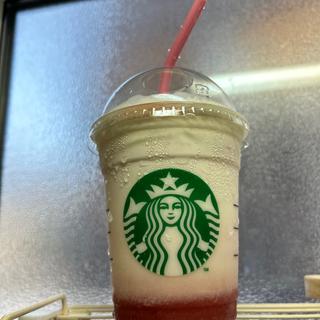 スターバックス ストロベリー フラペチーノ(スターバックスコーヒー 札幌アピア店)