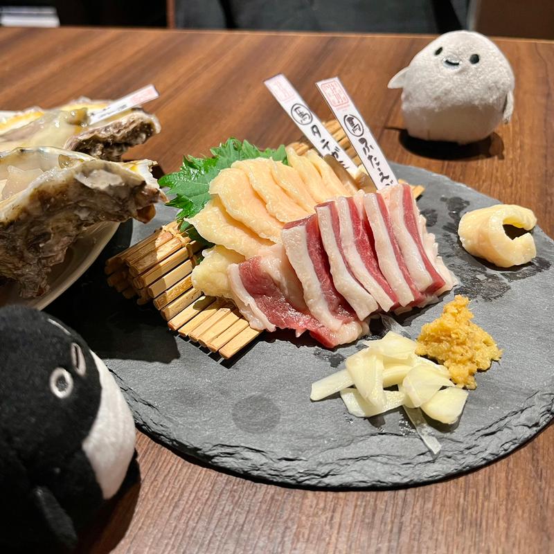 馬刺し(生牡蠣と日本酒 赤坂ソネマリ)