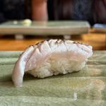 太刀魚の炙り(SUSHI てさく)