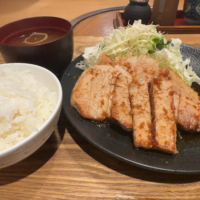 やま金トンテキ大盛(200g)(肉のやま金)