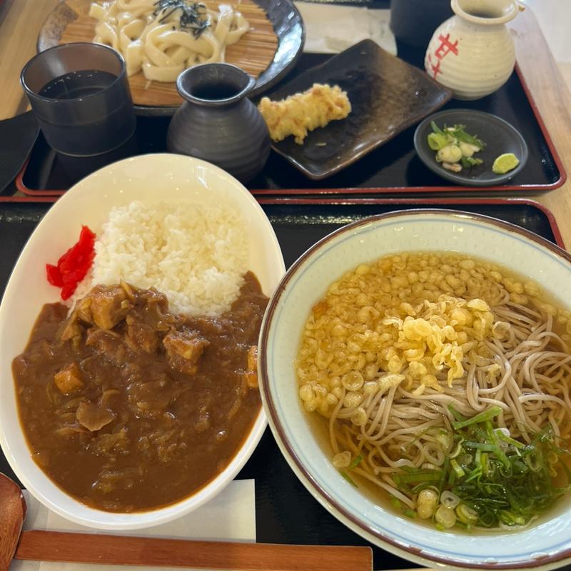 極旨ホテルカレー小盛　冷したぬきそば(福よし・お多福・かめ福 草加店)