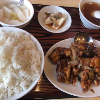 鶏肉と揚げ豆腐の黒豆味噌炒め定食 (聚宝)