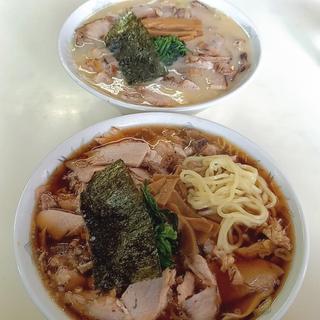 チャーシュー麺 大盛り チャーシュー増し とんこつチャーシュー麺(長岡らーめん みずさわ)