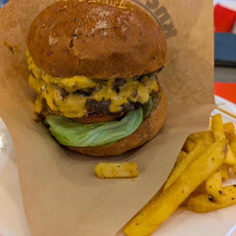 Wチーズバーガー(Leather&Diner knc)