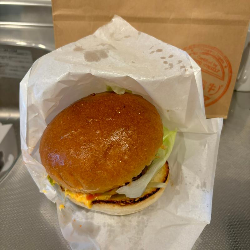 ダクズ・カリフォルニアバーガー(ダグズ・バーガー （DOUG'S BURGER）)