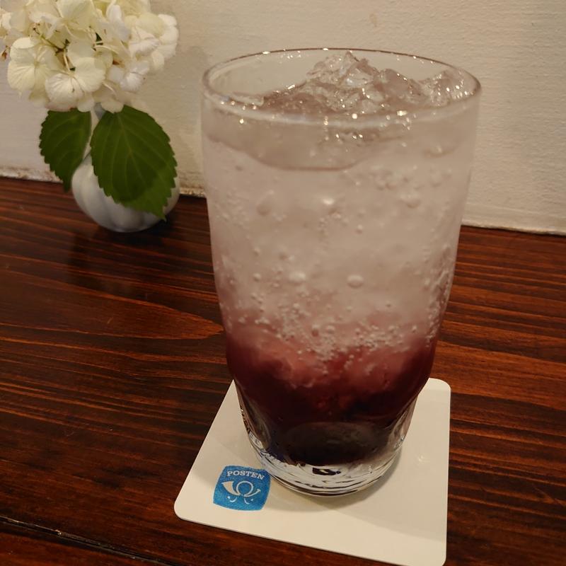 つくばベリーソーダ(カフェ・ポステン )
