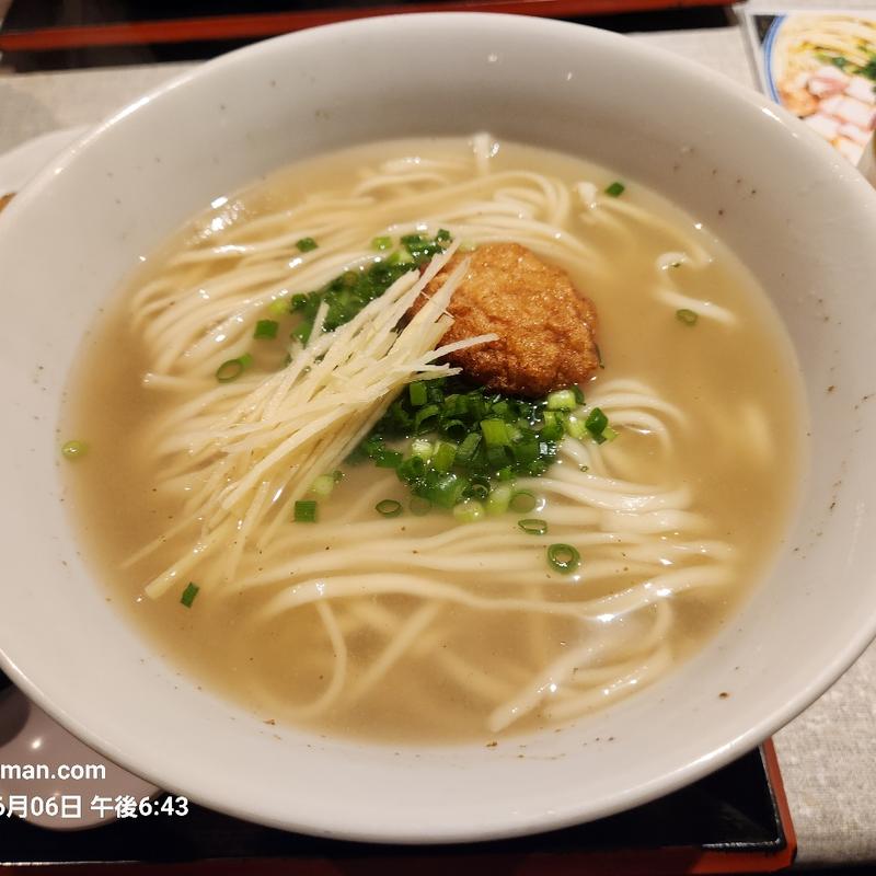 ソーキそば(麺屋玉ぐすく )