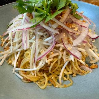 バミーヘーン(Madam Mỹ modern thai vietnamese)