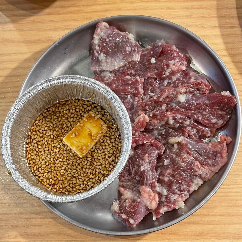 ガリバタ牛ハラミ(焼肉ホルモンまるよし精肉店 新福島店)