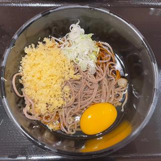 カツオタタキね漬け丼と半たぬきそばのセット(よもだそば 名古屋サンロード店)