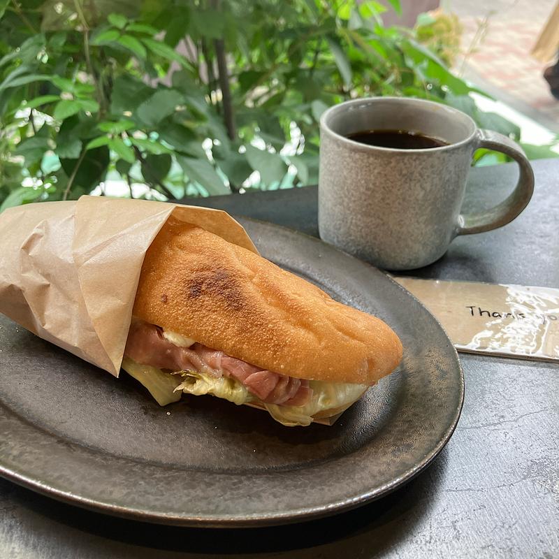 パニーニ(ルッコラ, ハモンセラーノ)(Café Apéro 西麻布本店)