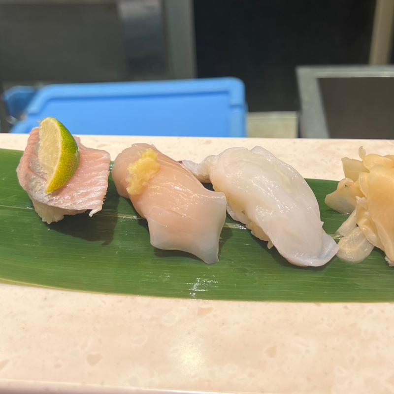 (立ち食い寿司 根室花まる 東京ミッドタウン八重洲店)