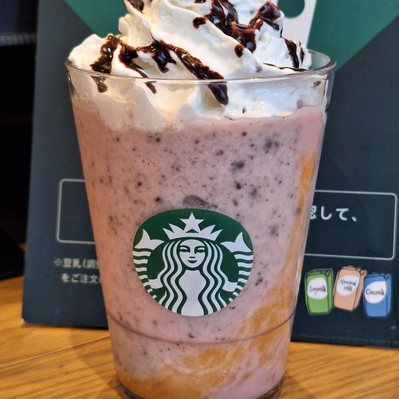 イチゴバナナフラペチーノ(チョコレートチップ付)(スターバックス コーヒー イオンタウン伊賀上野店)