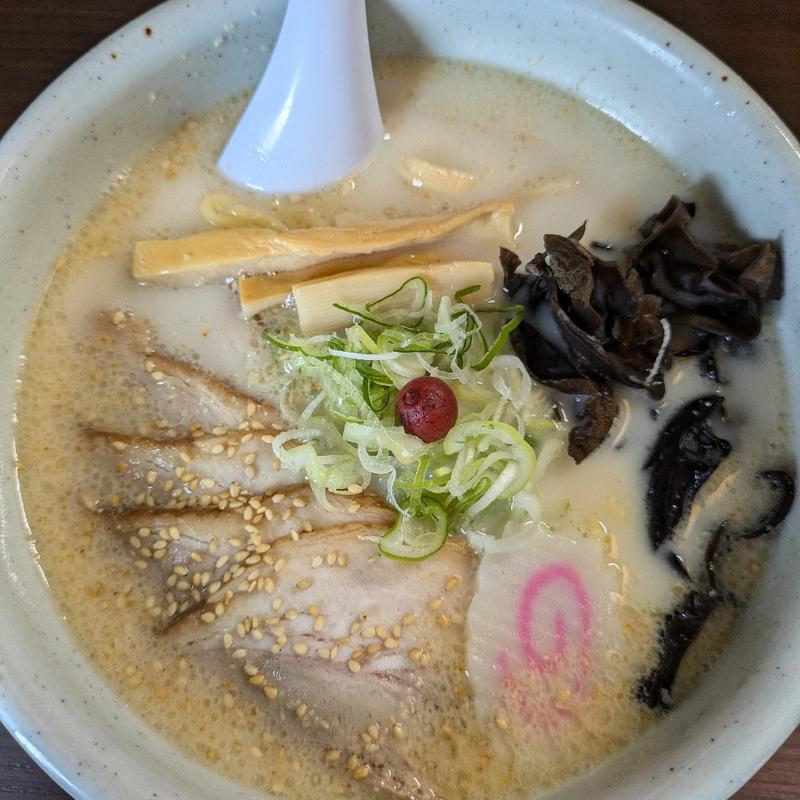 しおチャーシュー麺（らーめん山頭火）(庄内ラーメン街道)