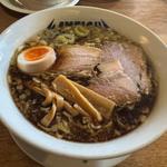 特匠らーめん(麺割烹 亀壱)