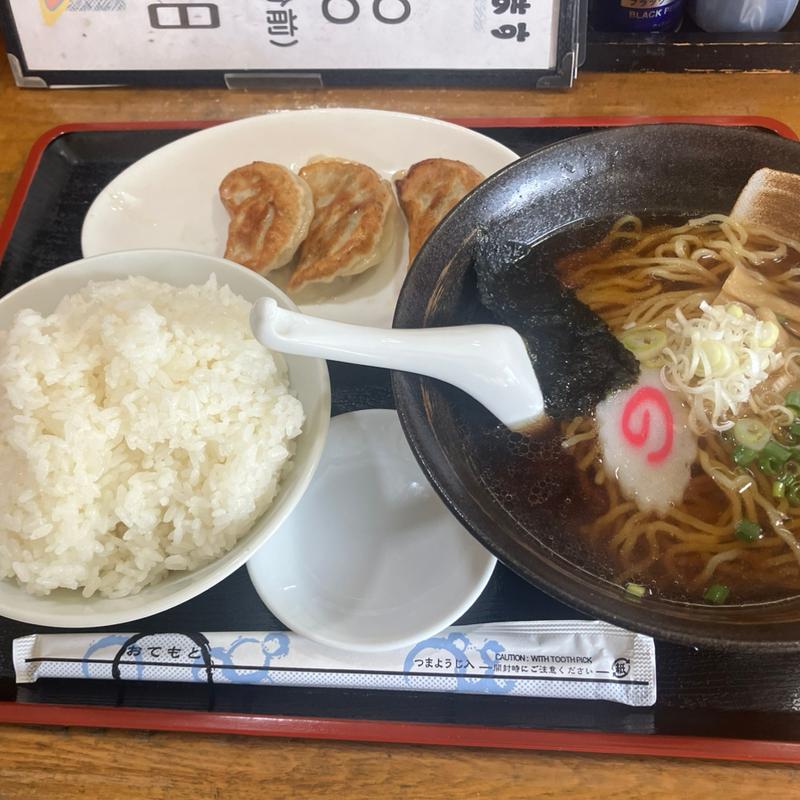 醤油ラーメン餃子セット(まる吉)