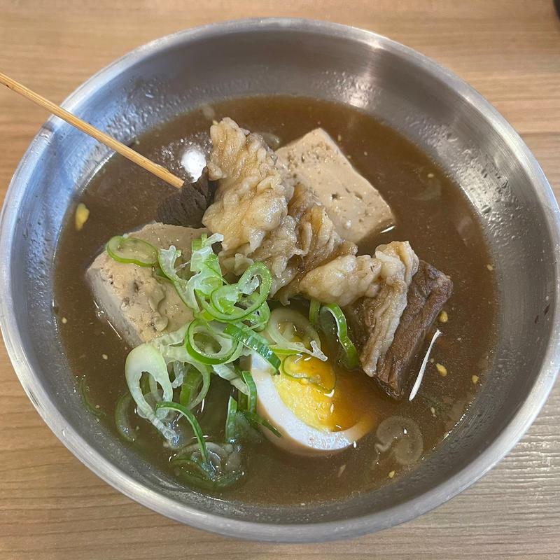 牛すじ豆腐(手羽唐酒場ビクトリー ぴおシティ桜木町店)