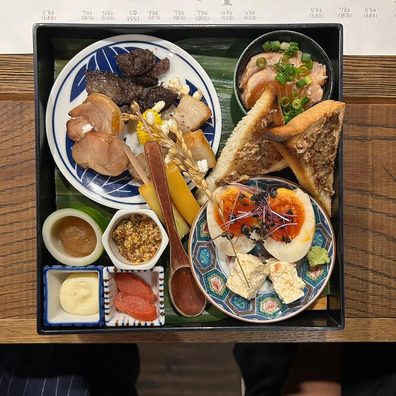 燻製の盛り合わせ(煙 燻製バル トリベーネ 阿倍野店)