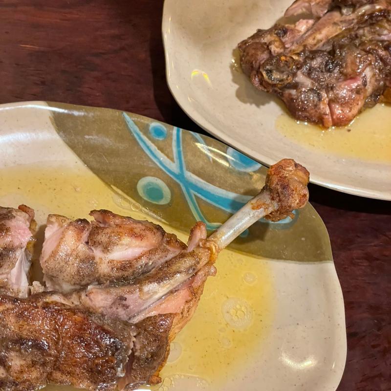 骨付き鶏(寄鳥味鳥 （よりどりみどり）)