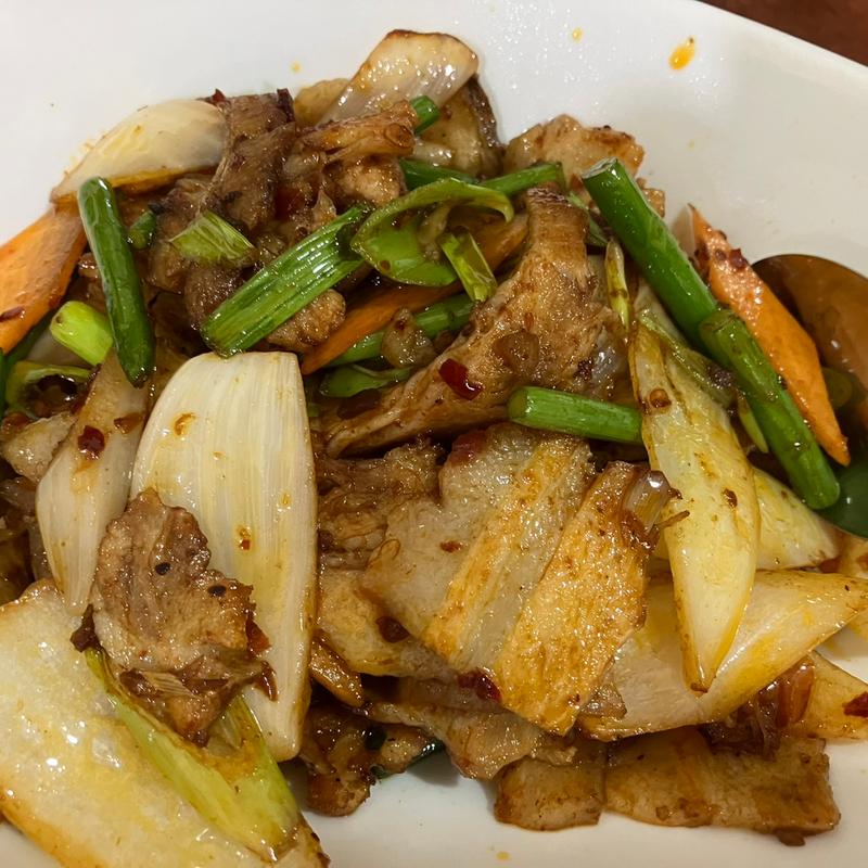 皮つき豚肉の回鍋肉(晴々飯店 （セイセイハンテン）)