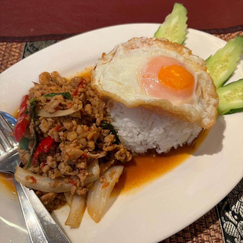 ガパオライスセット(スマイルタイランド 浅草橋店)