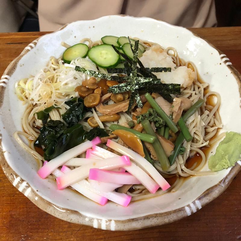 なめこおろし(手もみそばいけもり )