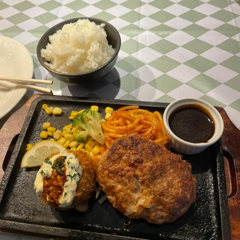 カニコロ&ハンバーグ(ハングリ ハンバーグ＆グリル 地域アクセス数No１店舗)