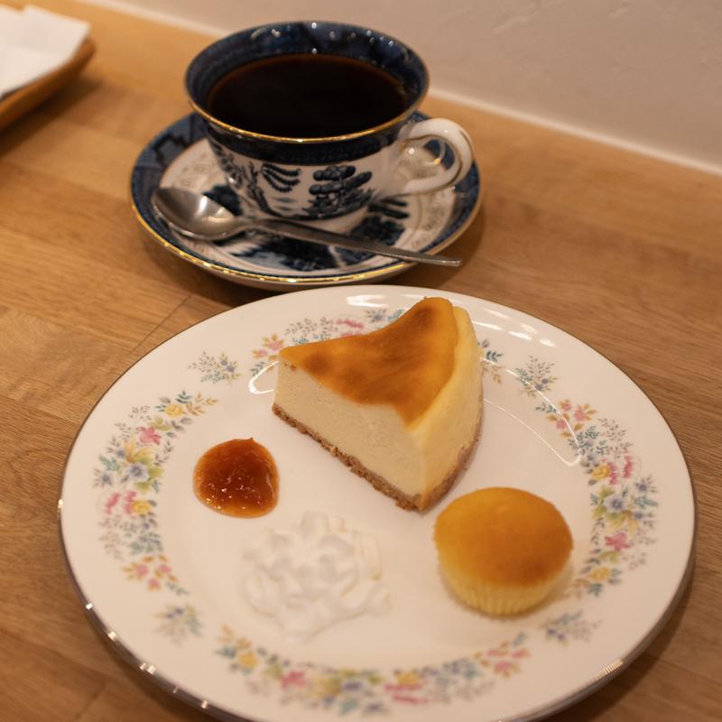 ベイクドチーズケーキ(としはる珈琲)
